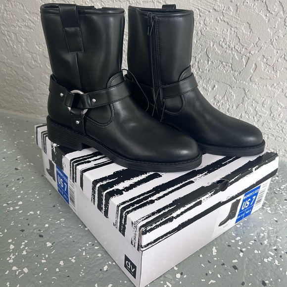 Black Leather Harness Moto Boots - Picture 3 of 6